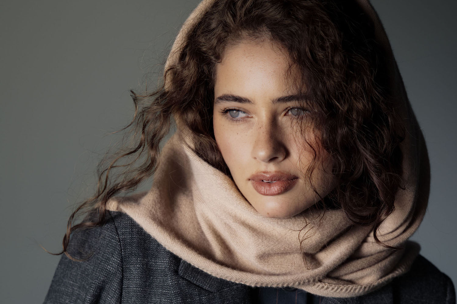 Women's Scarves & Gloves