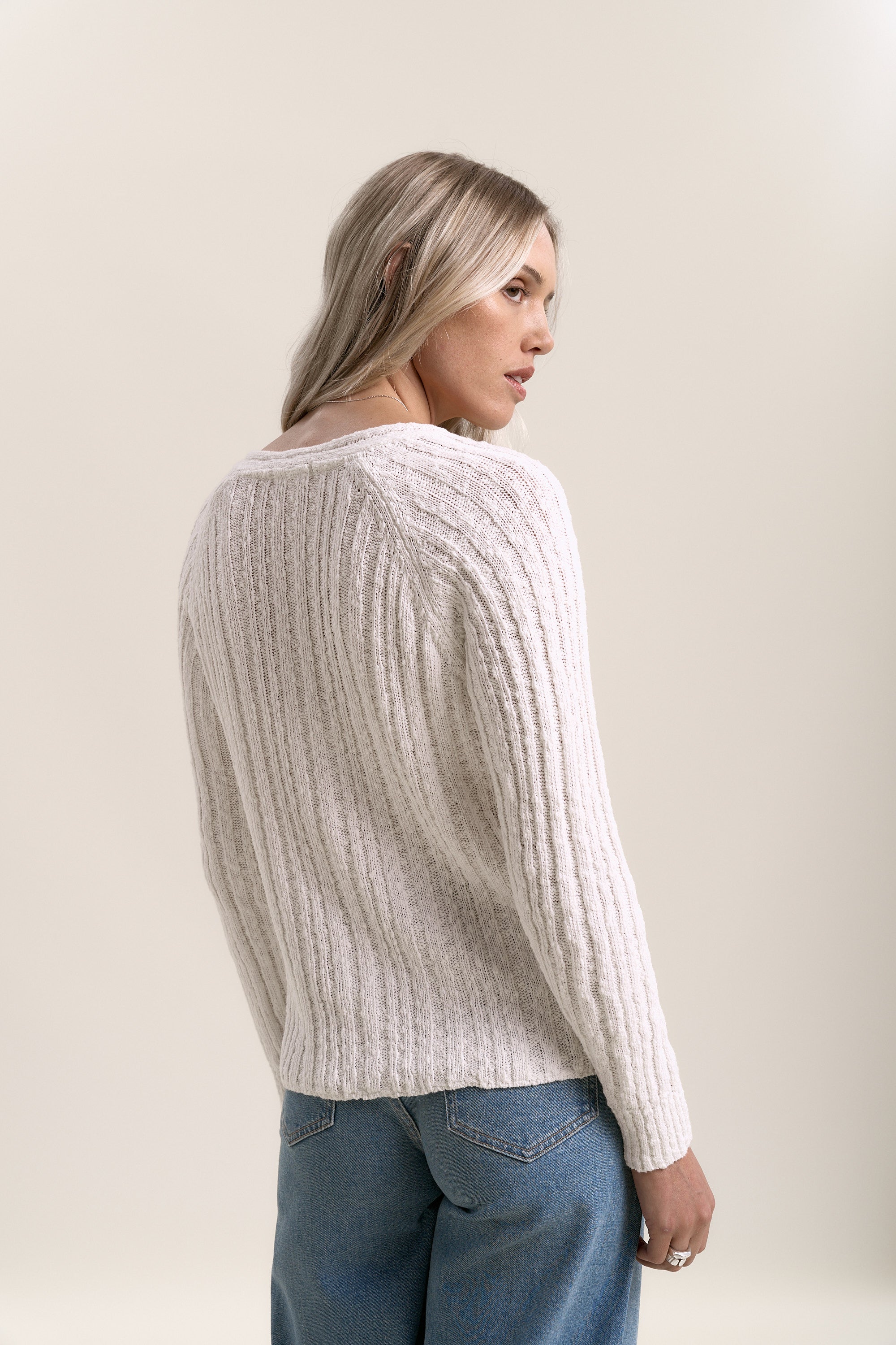 Rose Textured Knit V Top