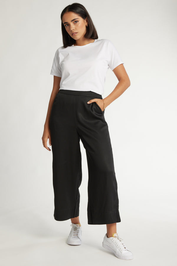 The Wide Leg Crop