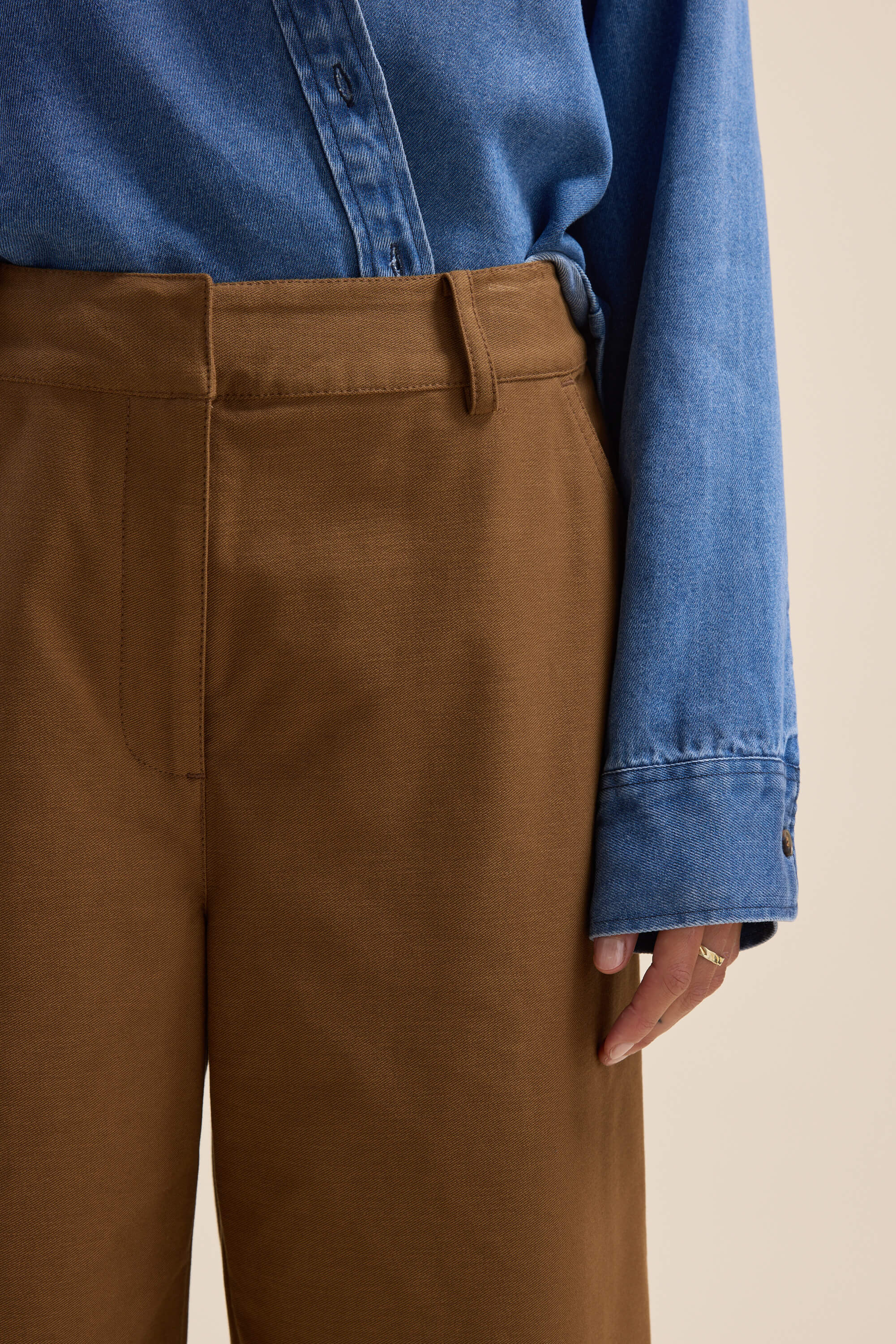 Shop Eden Barrel Leg Pant (Tobacco)