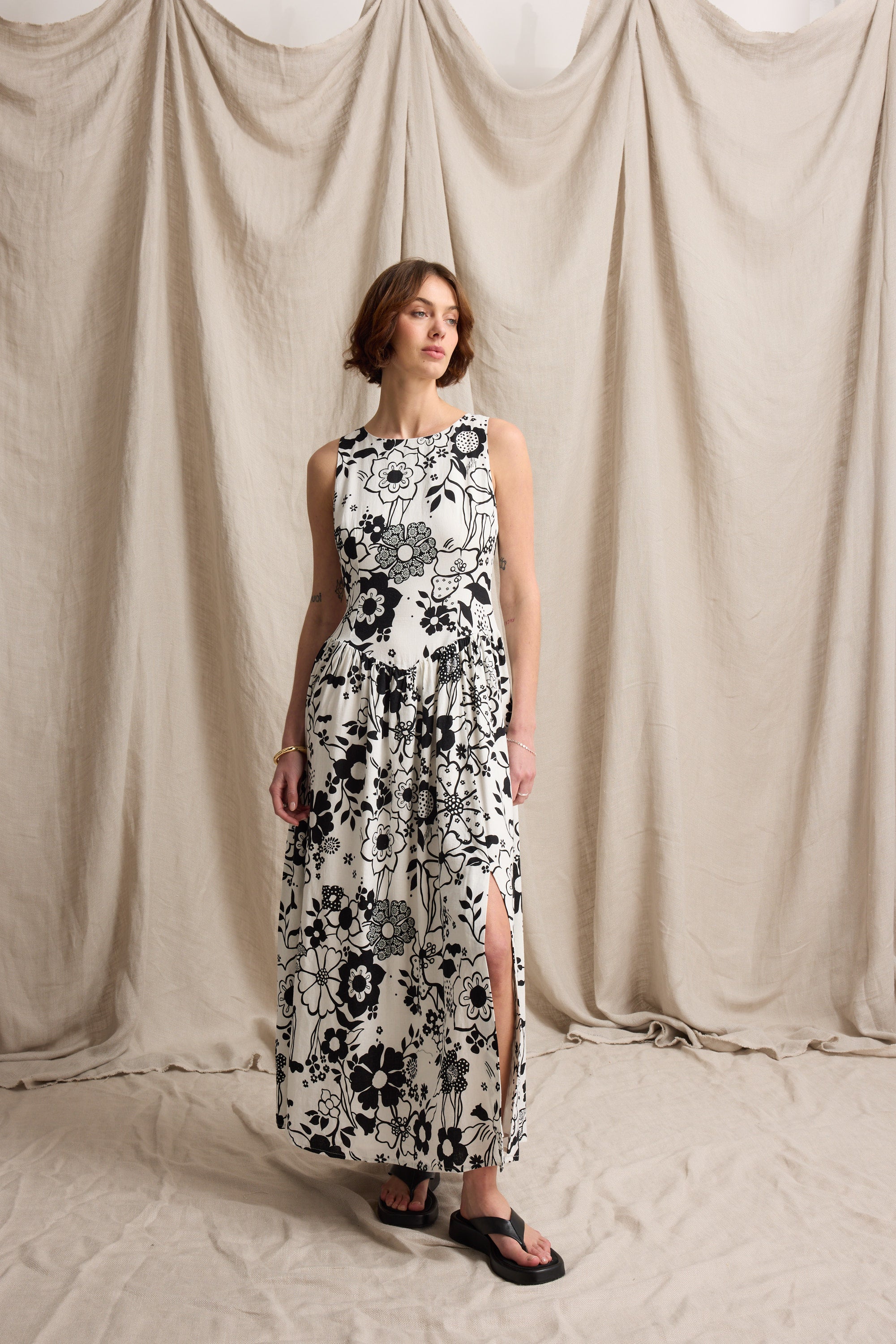 Shop Bella Waist Detail Dress (Mod Daisy Print) | Max Shop Bella Waist Detail Dress (Mod Daisy Print) | Max