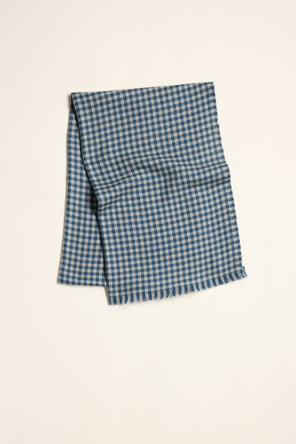 The Lightweight Wool Scarf