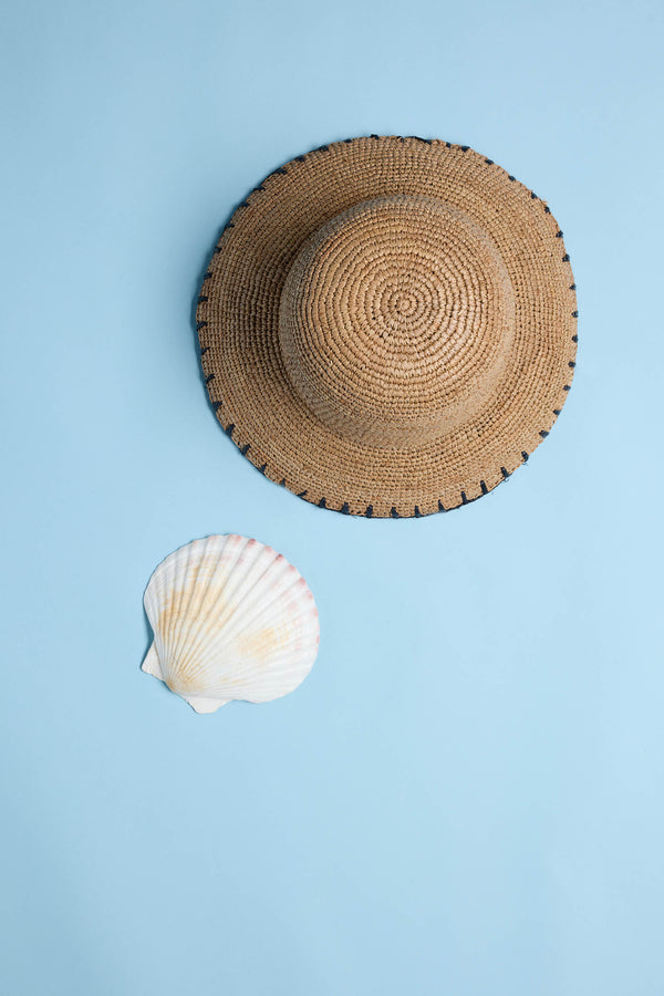 Eva Contrast Trim Bucket Hat