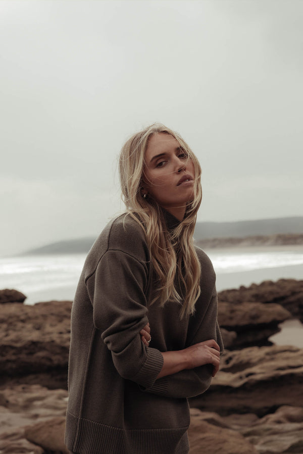 Elementary Knitted Funnel Neck